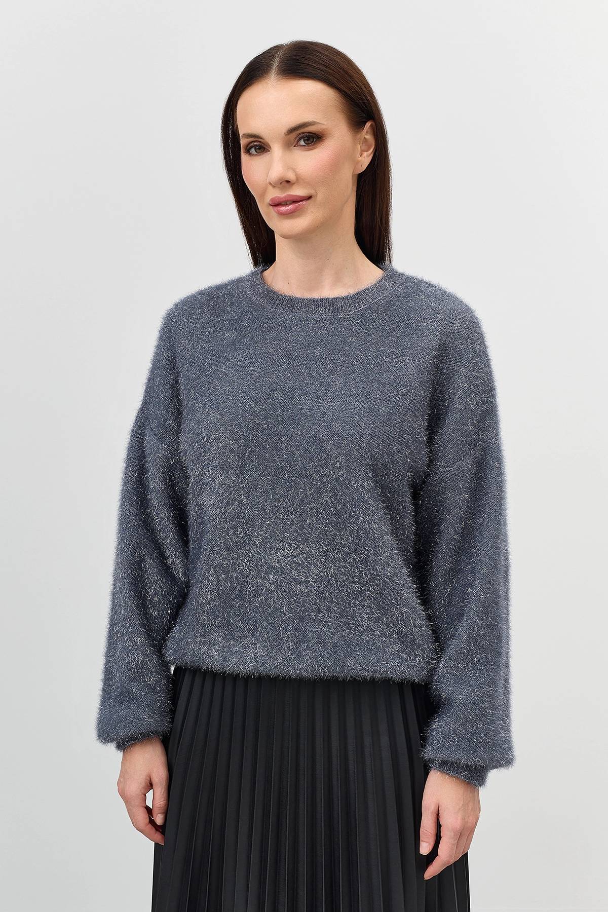 Джемпер из мерцающей пряжи, 42