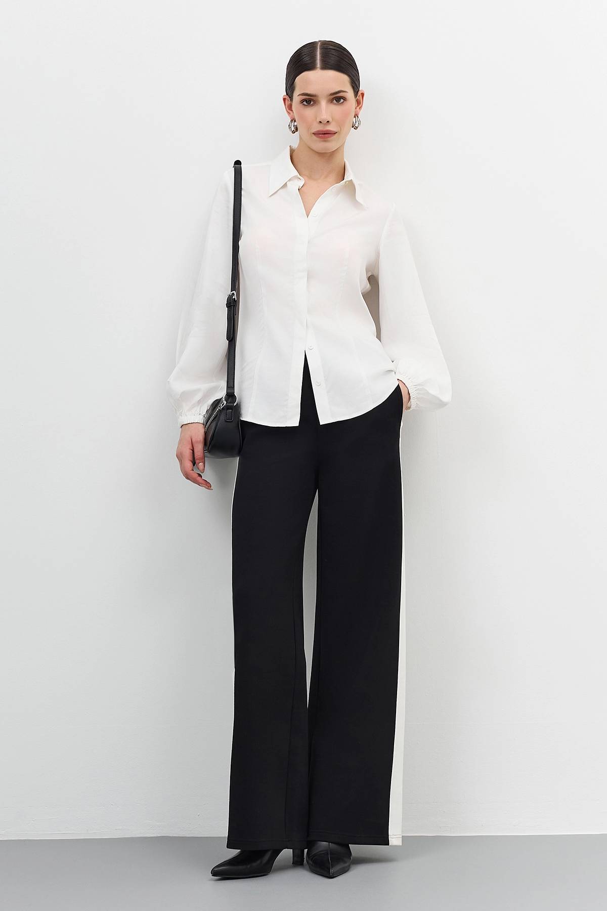 Брюки с контрастными лампасами, 40