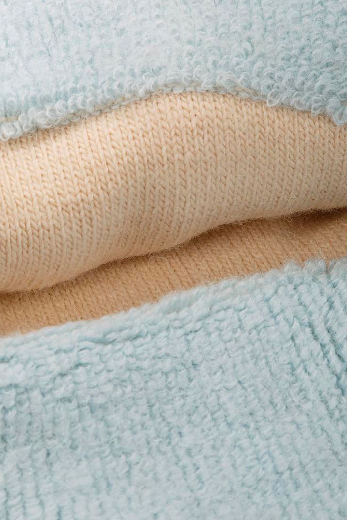 Шапка-ушанка с застёжками со стразами в пыльно-голубом цвете, 57