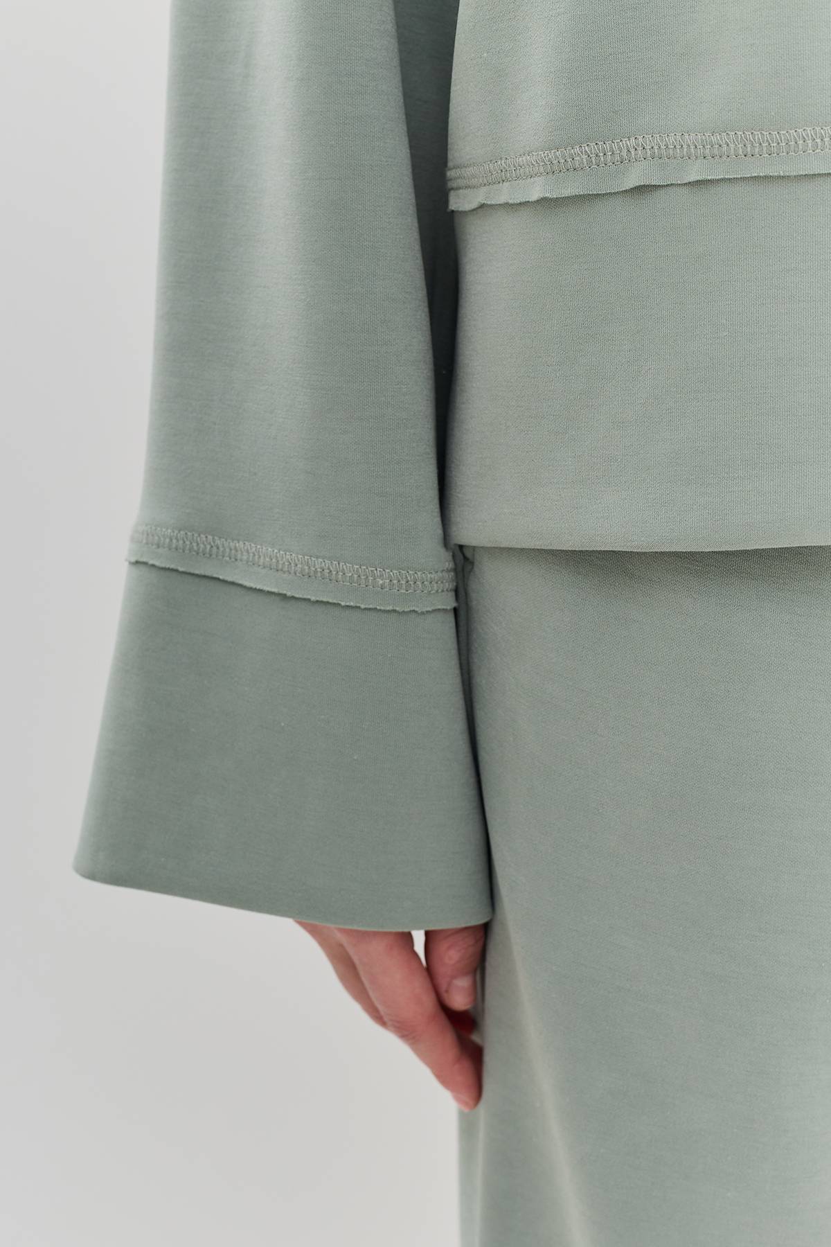 Трикотажный свитшот из модала, 42