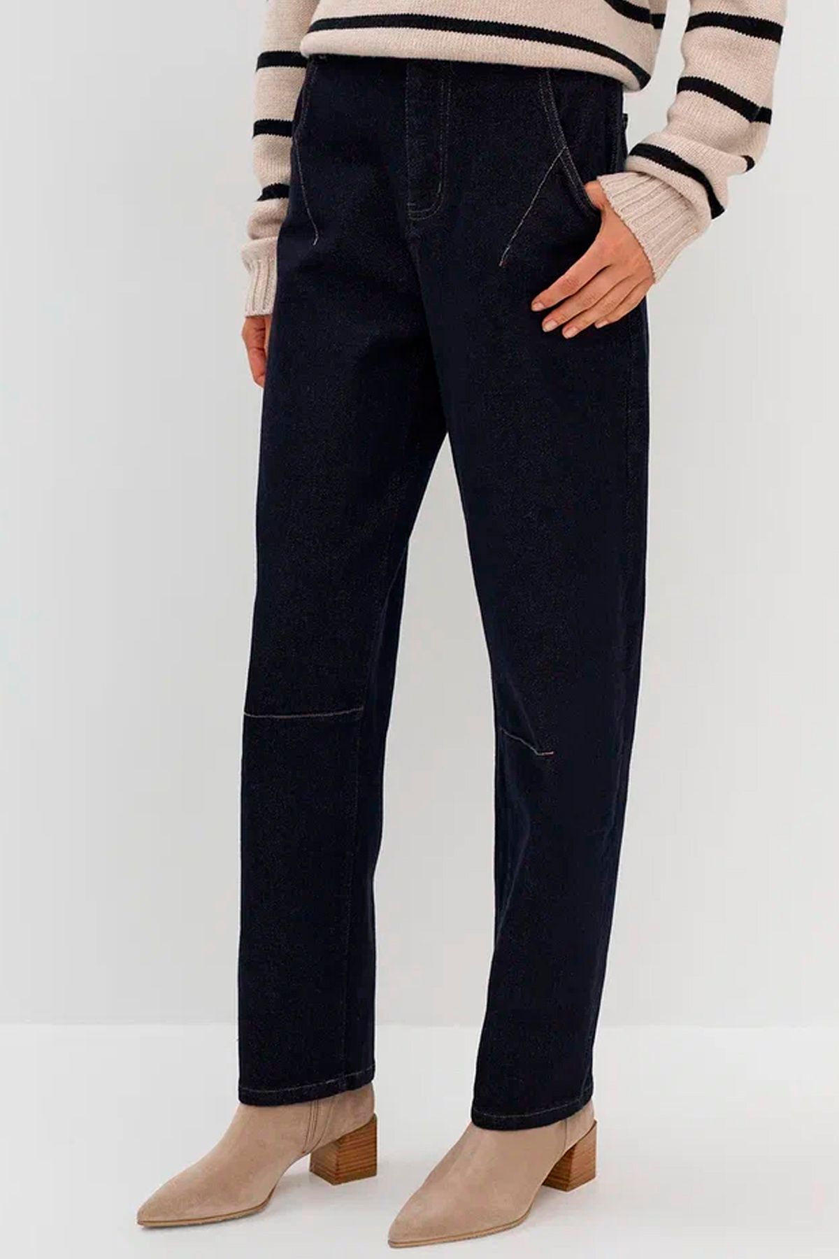 Джинсы бананы из классического темно-синего денима, 42р