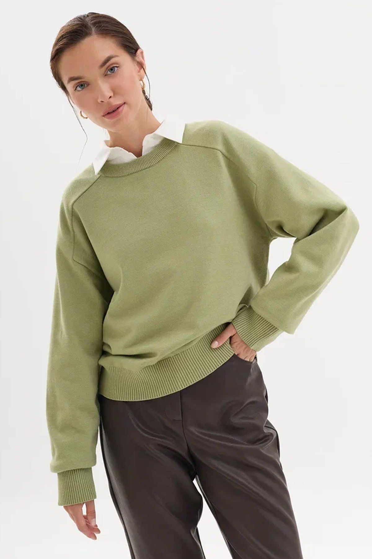 Трикотажный джемпер с рукавами реглан, 50р