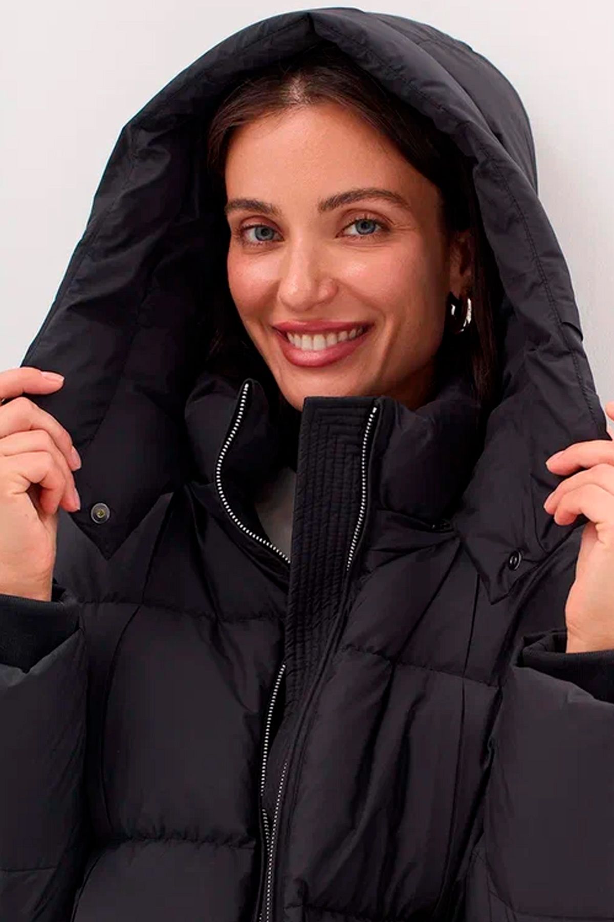 Удлиненное пуховое пальто с акцентными складками, 52р