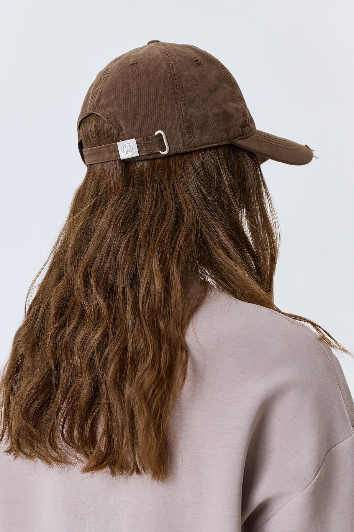 Кепка с объемной вышивкой, One