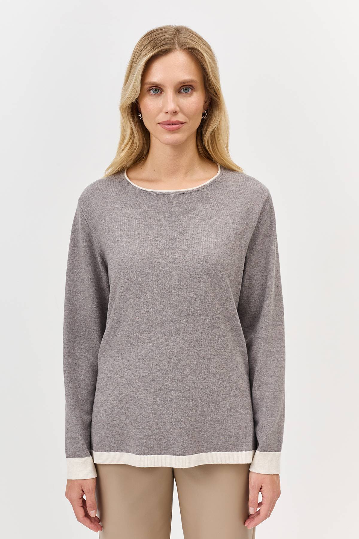 Лимитированная серия джемпер с контрастными лампасами с палантином, 38