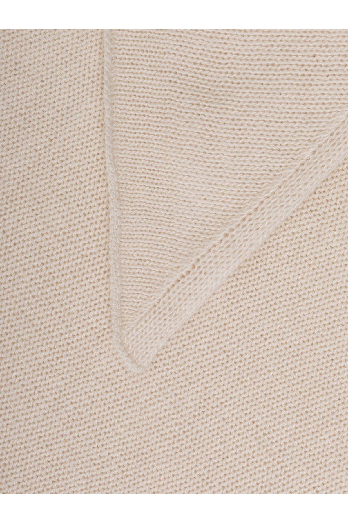 Платок кремовый, One