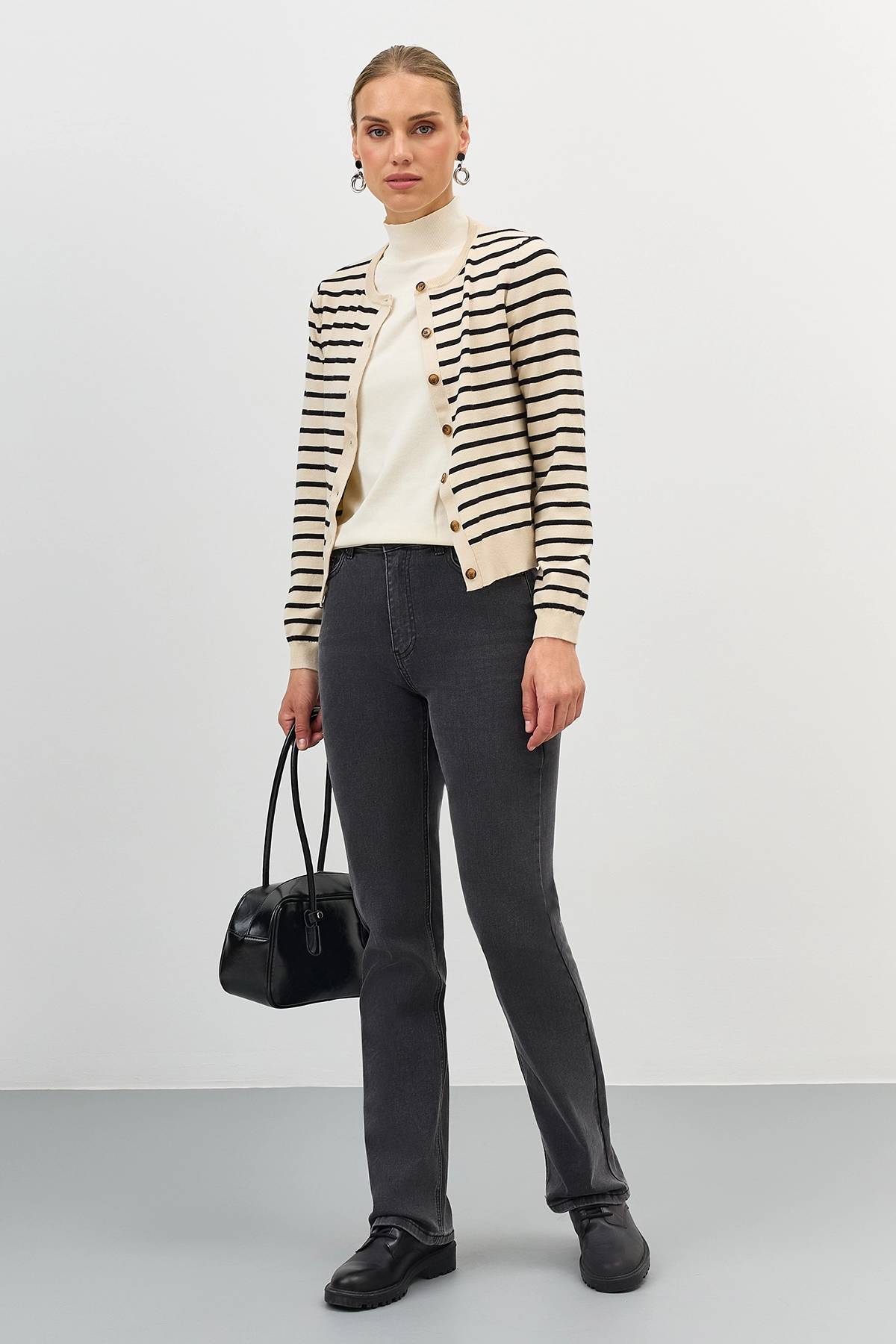 Графитовые джинсы bootcut, 42