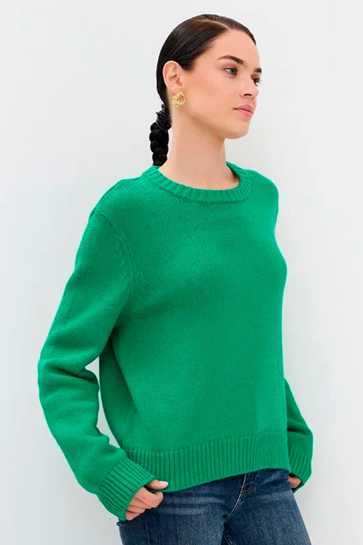 Яркий джемпер прямого силуэта в зеленом цвете, 42р