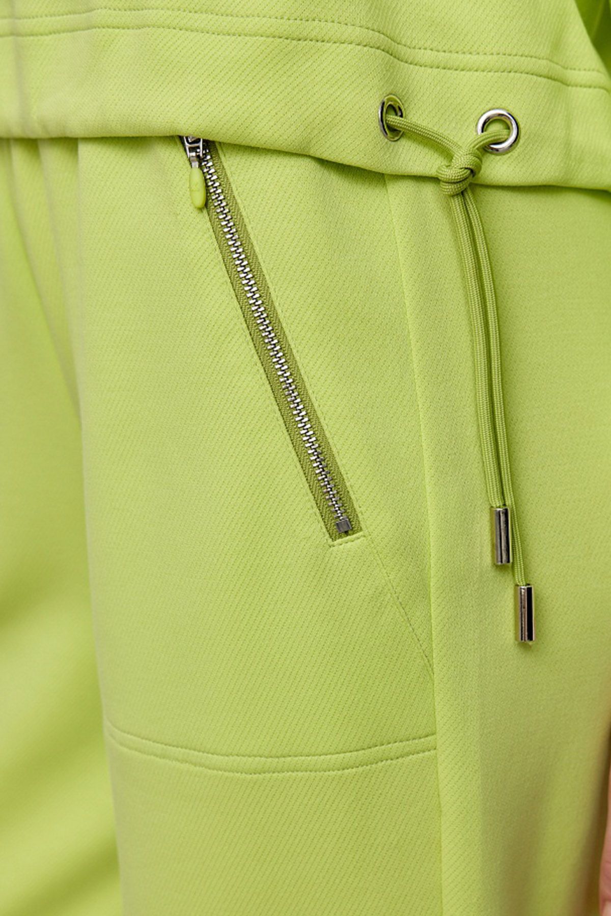 Брюки с боковыми карманами на молнии, 52р