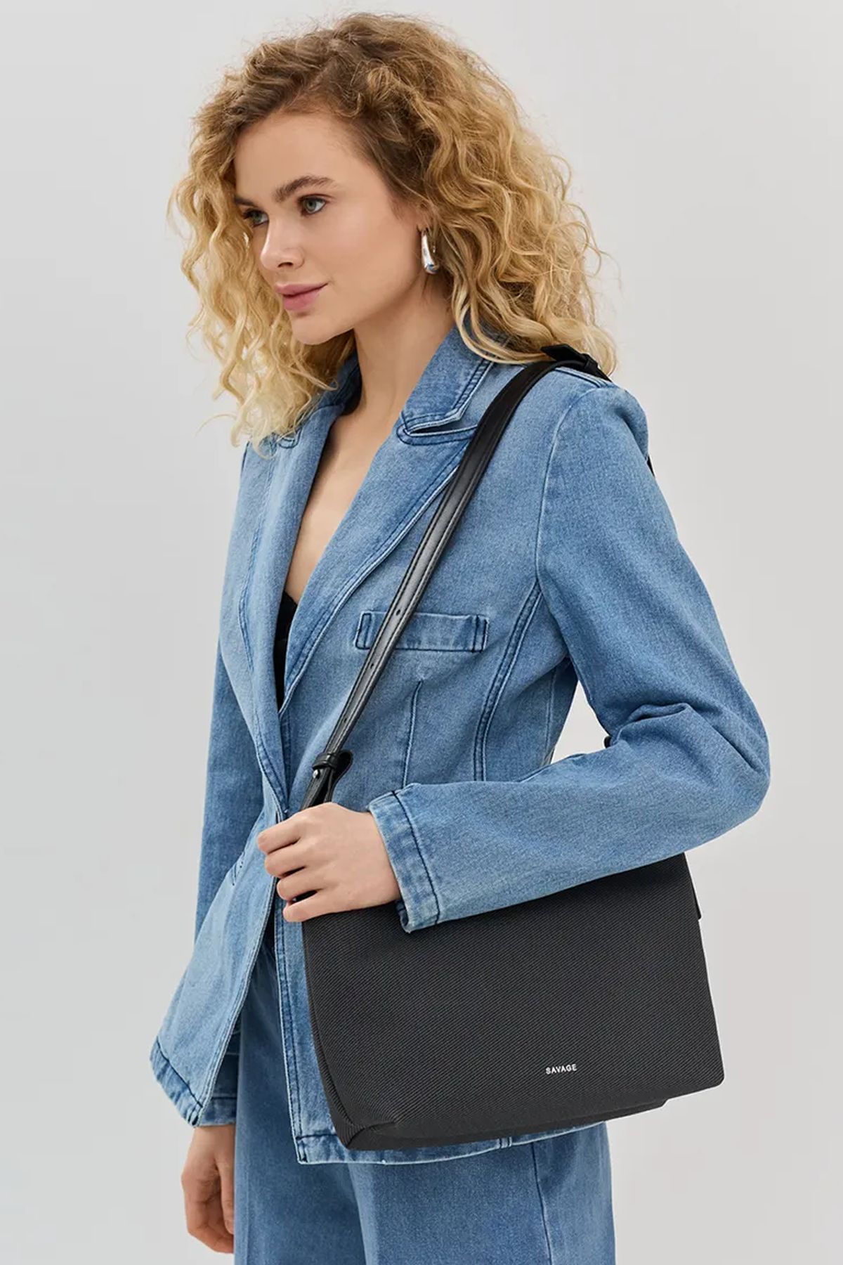 Сумка-багет графитового цвета из рельефной искусственной кожи, One