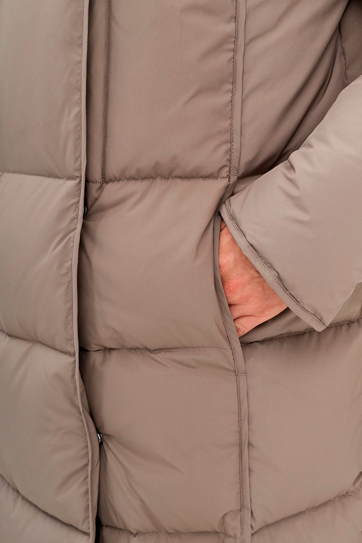 Пальто со съемной манишкой, 48р