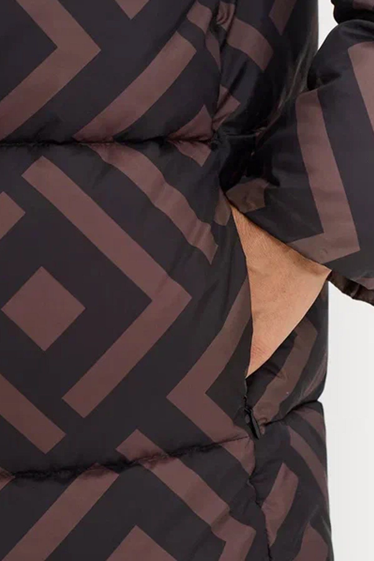 Пальто с геометрическим принтом, 48р