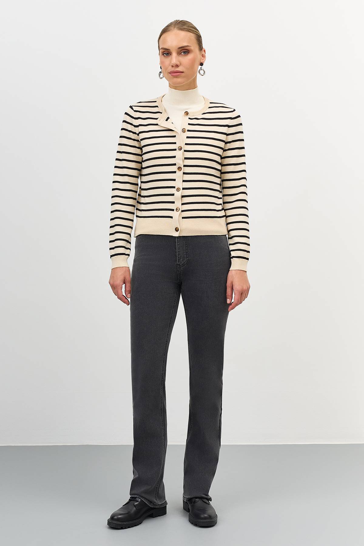 Вязаный кардиган в тонкую полоску, 44