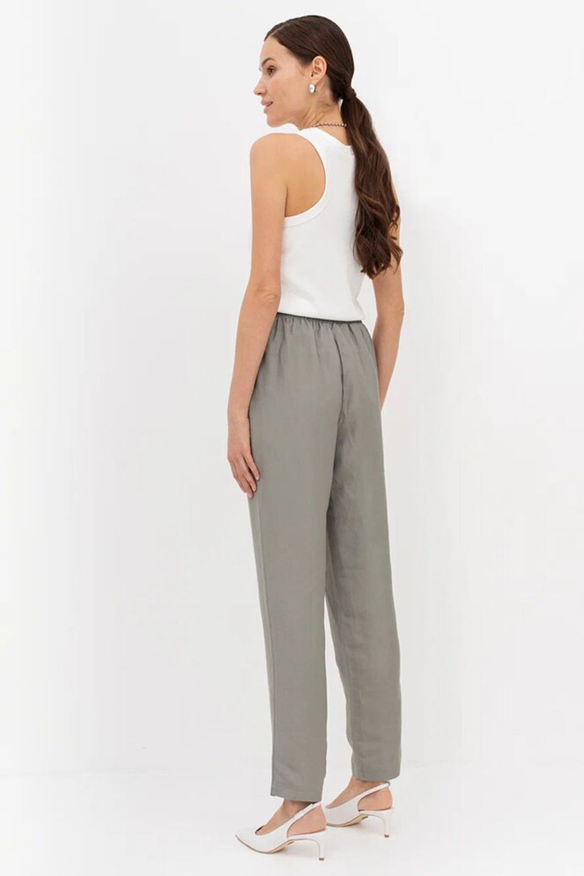 Базовые льняные брюки в каменном цвете, 44р