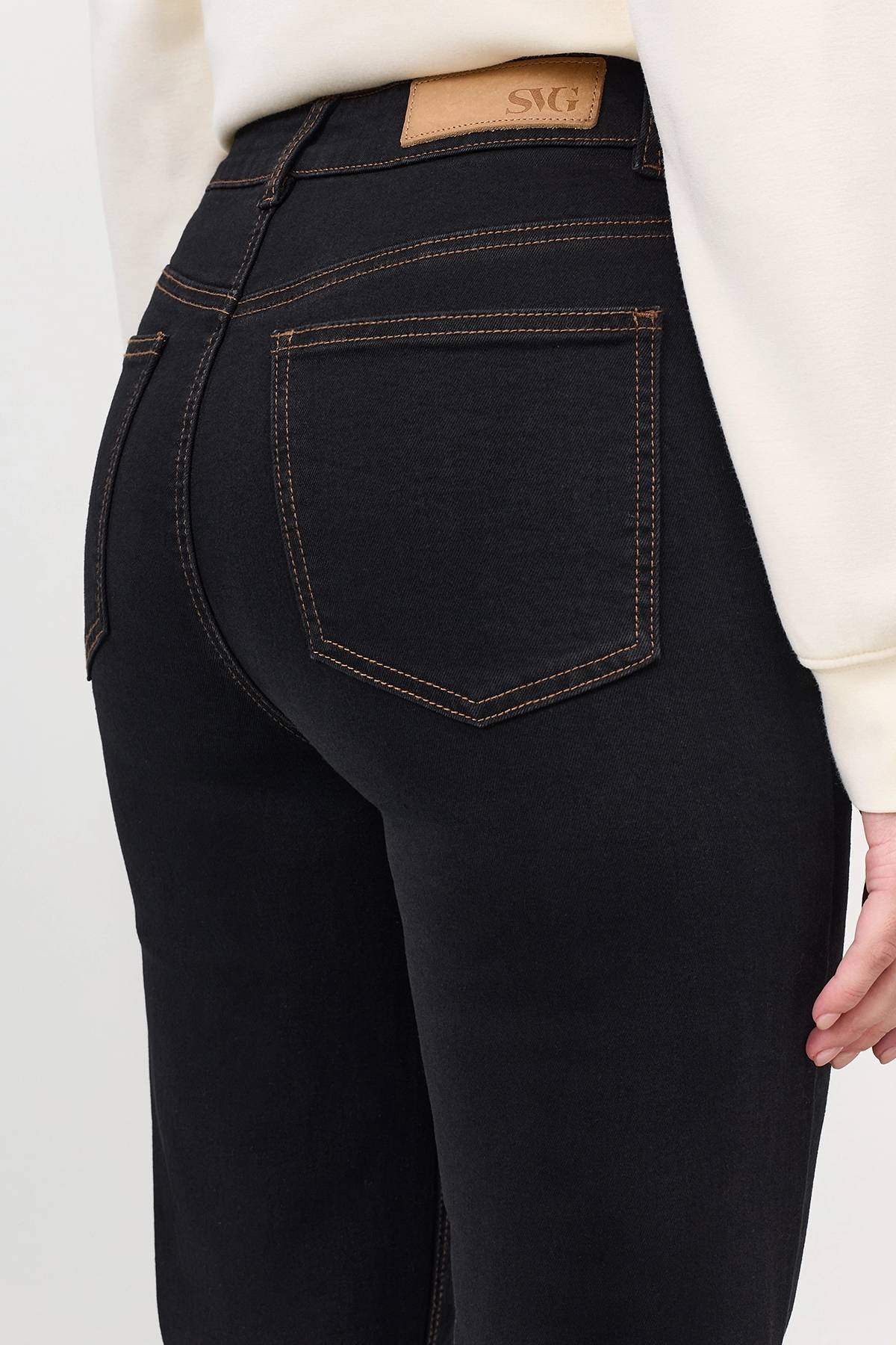 Черные джинсы Slim, 52