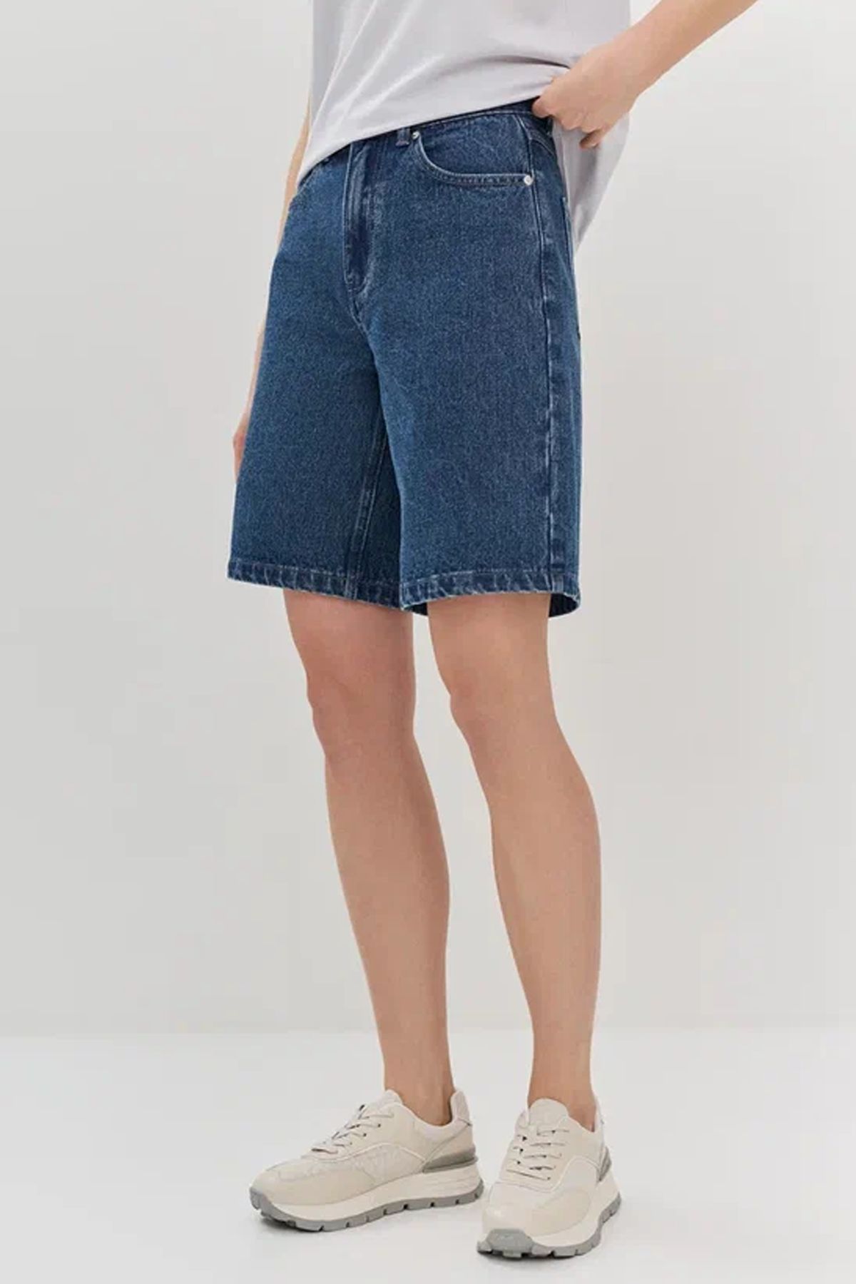 Шорты из денима до колена, 50р