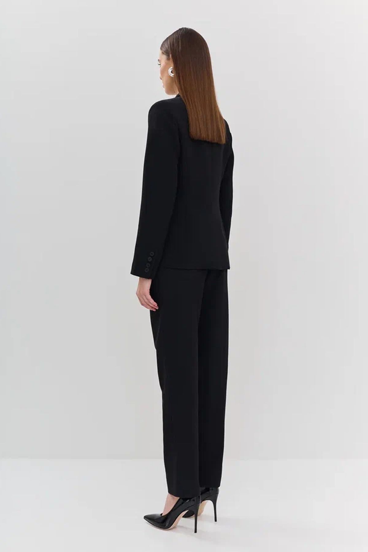 Классические брюки черного цвета, 54р