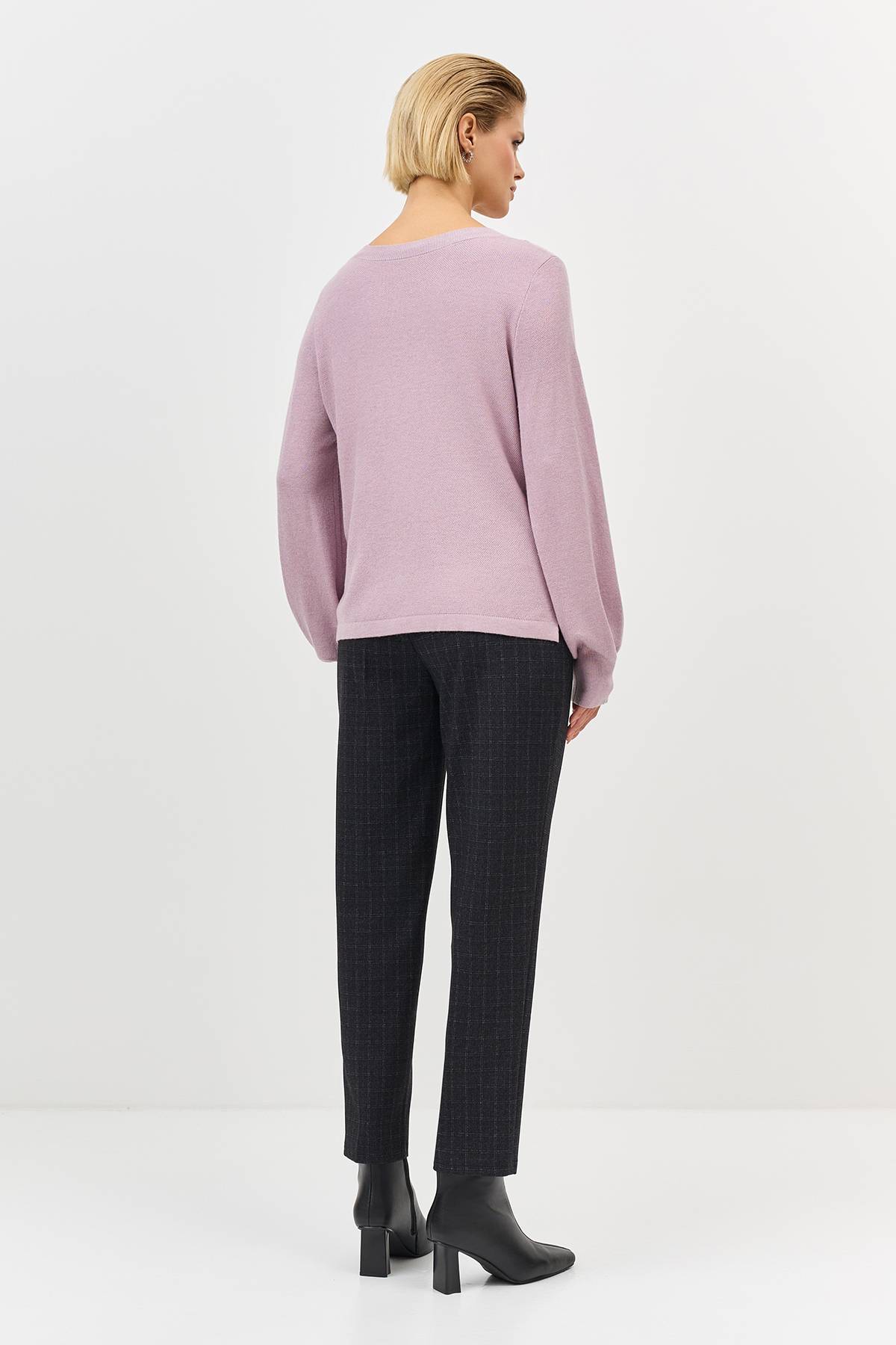 Лимитированная серия джемпер с объемными рукавами и палантином, 42