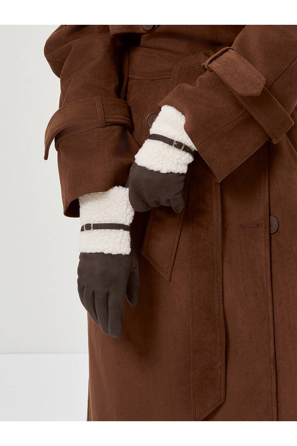 Перчатки серые, M