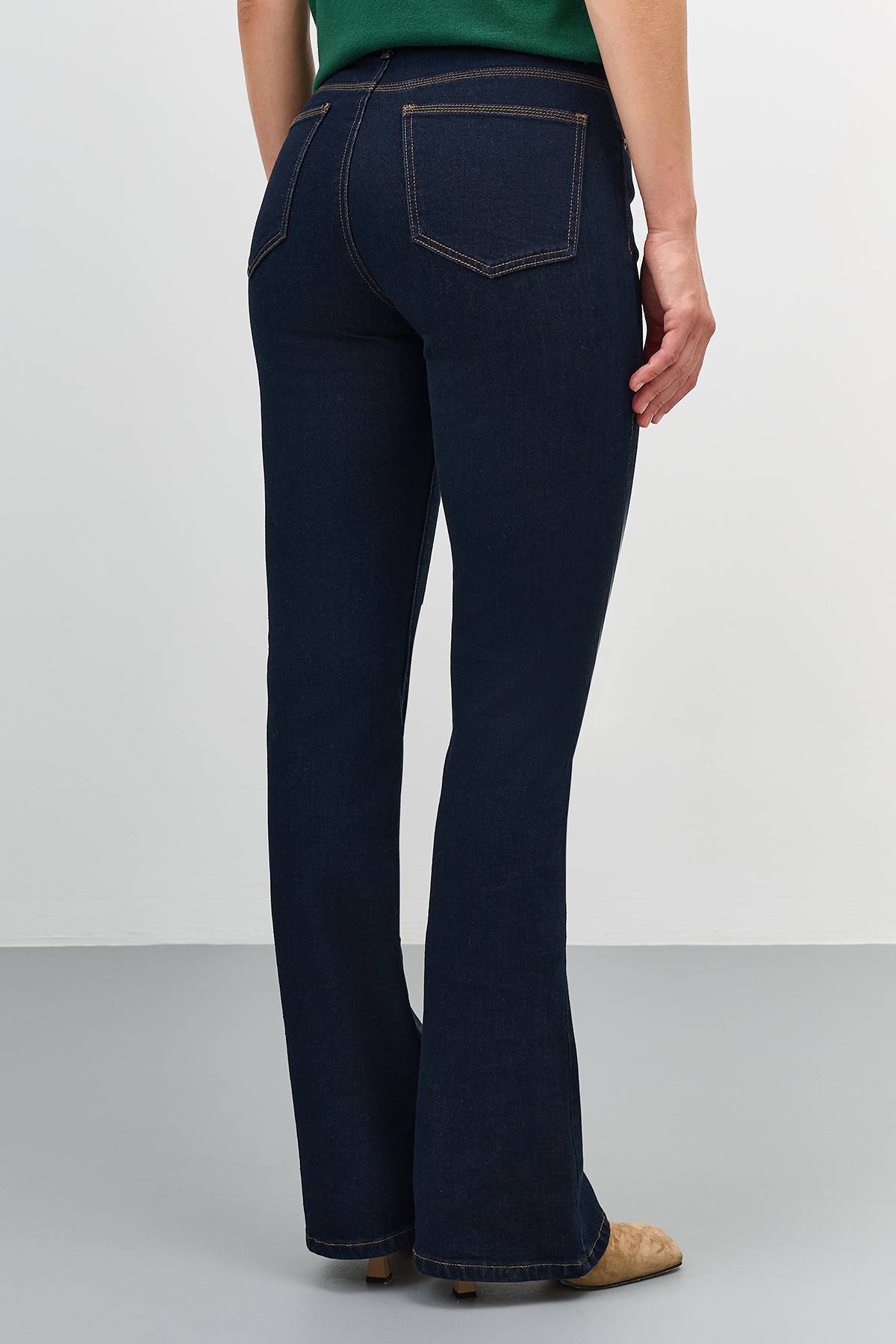 Расклешенные джинсы с высокой посадкой, 52