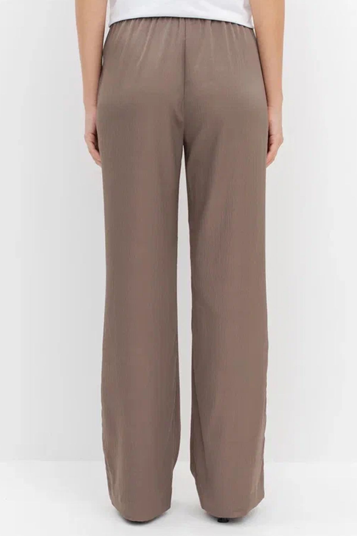 Сатиновые брюки на резинке по талии, 42р