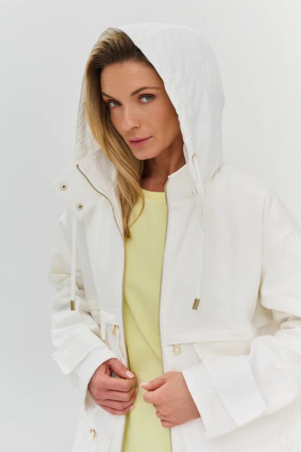 Куртка свободного силуэта с эффектом многослойности, 50р