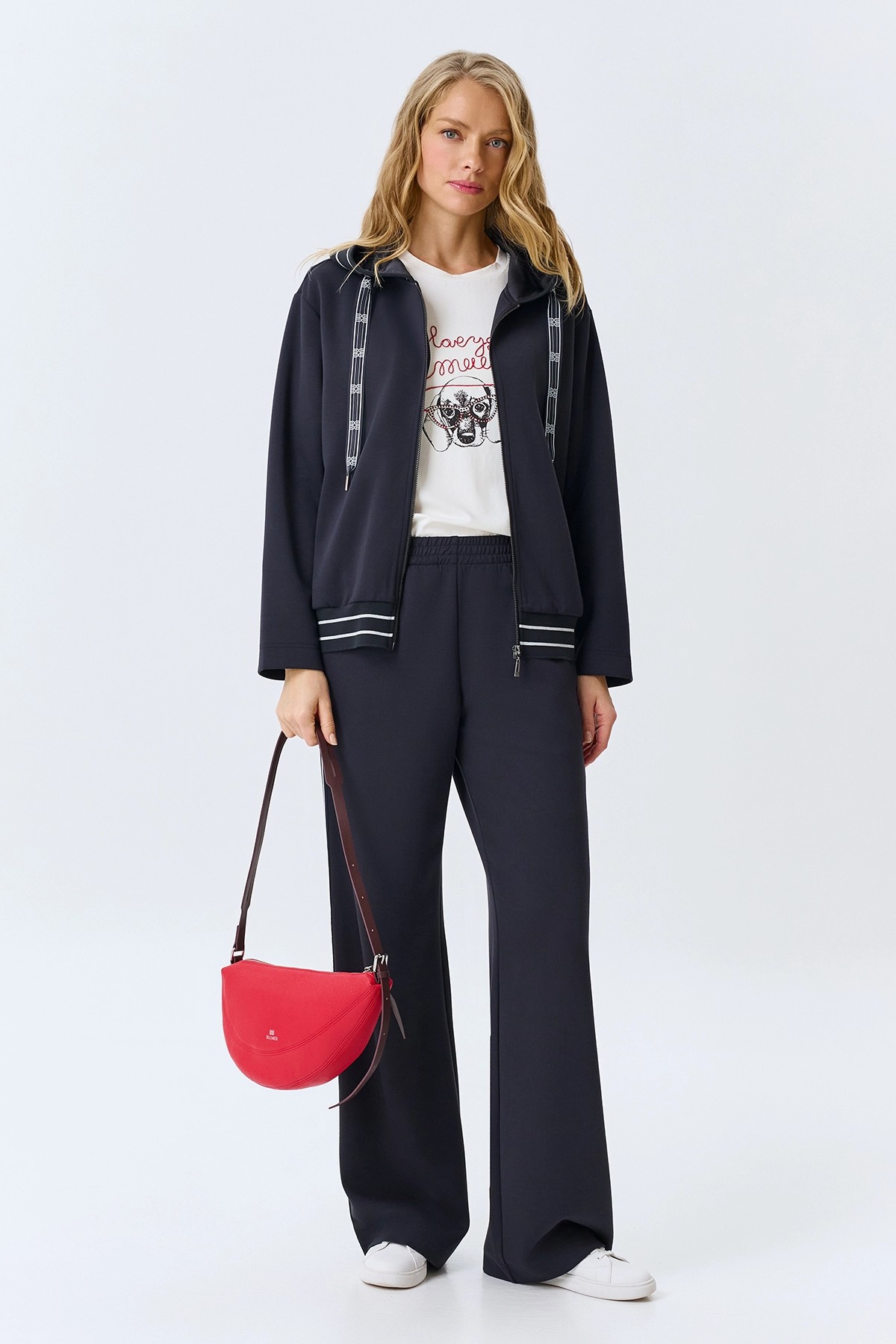 Трикотажные брюки с контрастными лампасами, 44