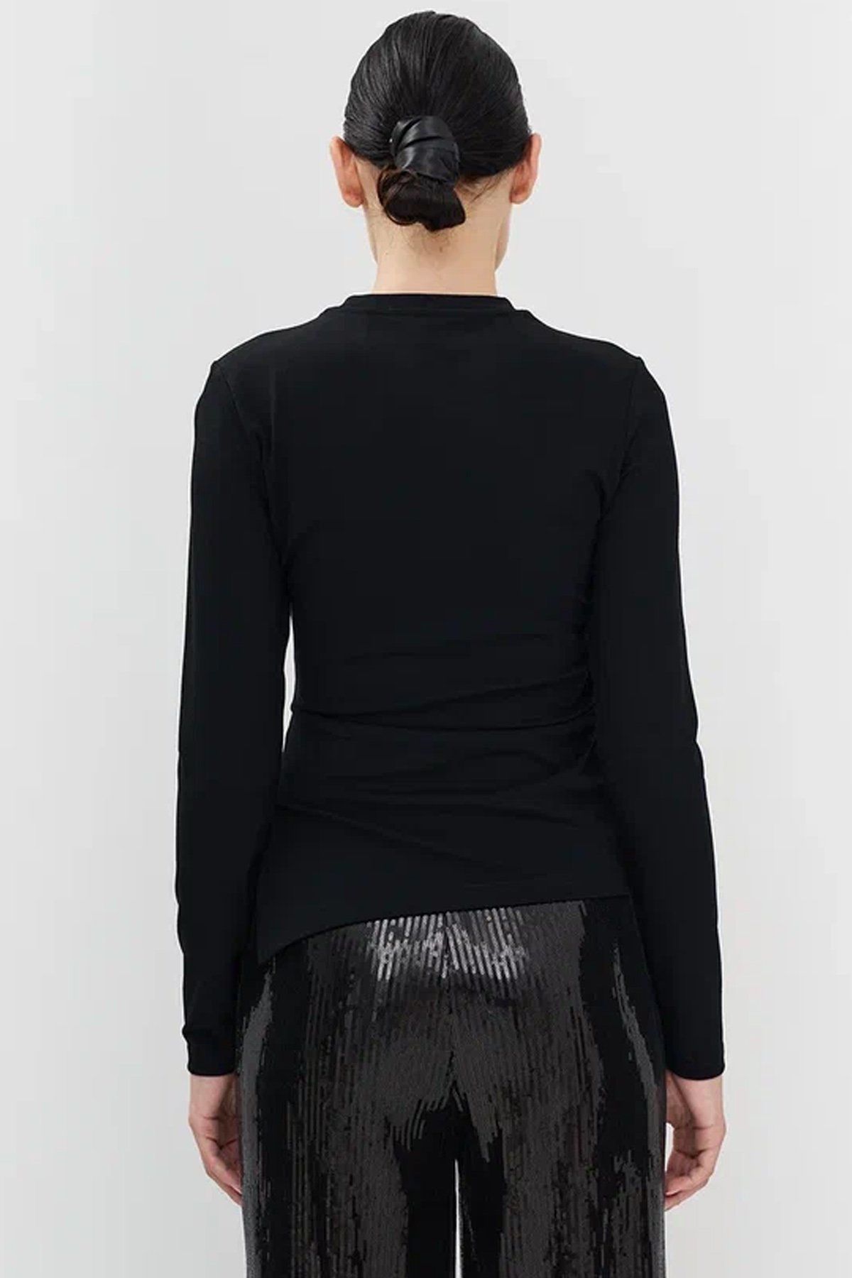 Джемпер с ассиметричным краем и драпировкой в боковых швах, 48р