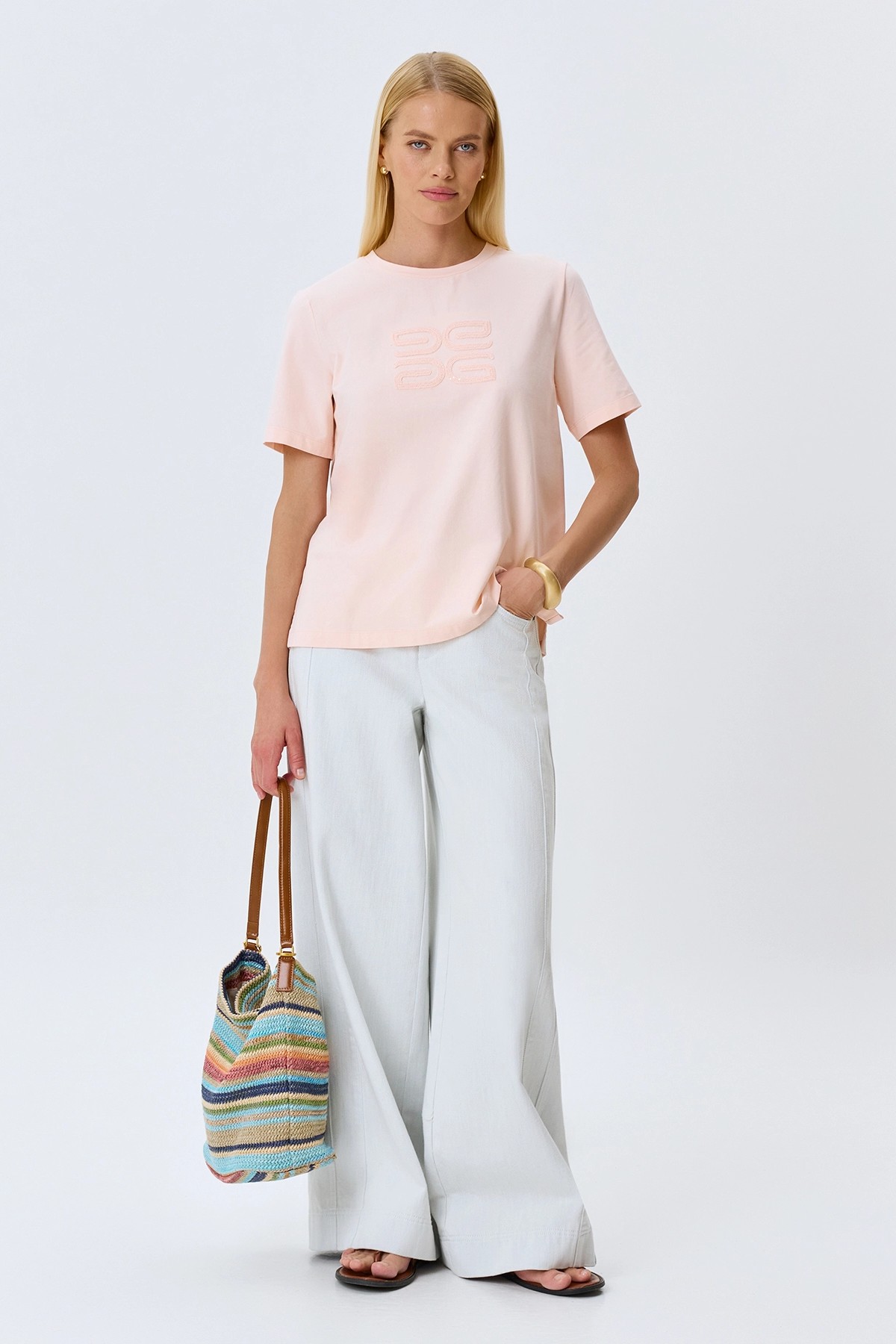 Футболка с вышивкой лого, 46