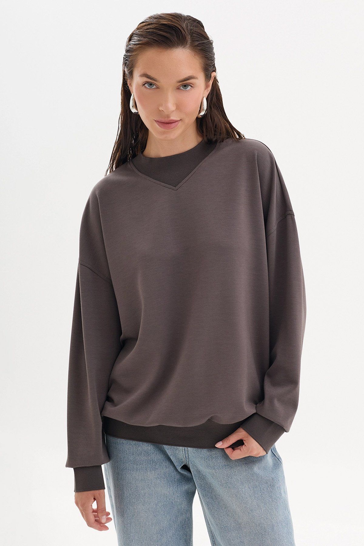 Джемпер-свитшот свободного кроя в цвете какао, 40р