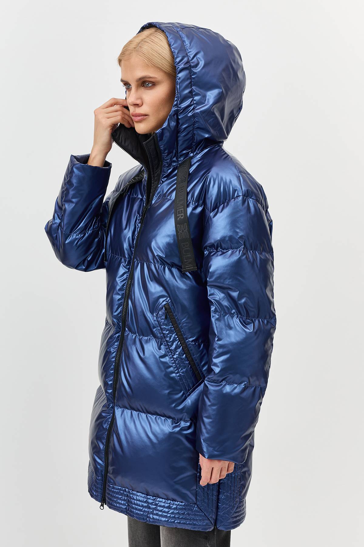 Лимитированная серия Укороченный пуховик с эффектом металликс палантином, 44