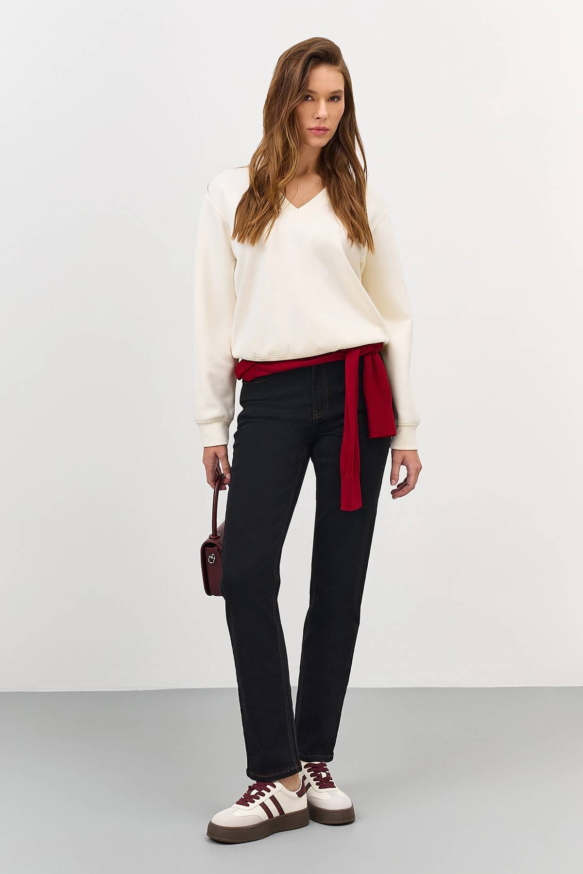 Светлый свободный свитер с шерстью, 42