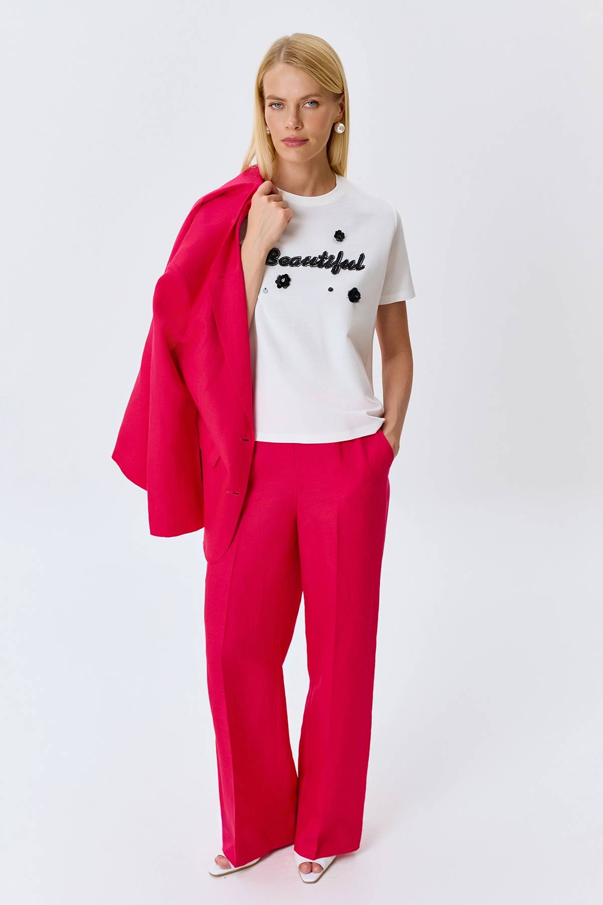 Футболка с декором 3D, 46