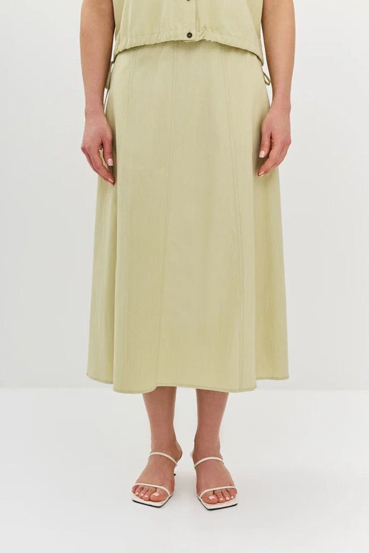 Юбка зелёного цвета с А-силуэтом, 48р