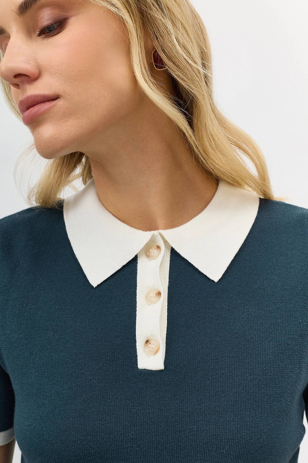 Лимитированая серия поло с контрастными деталями и ремнем, 44