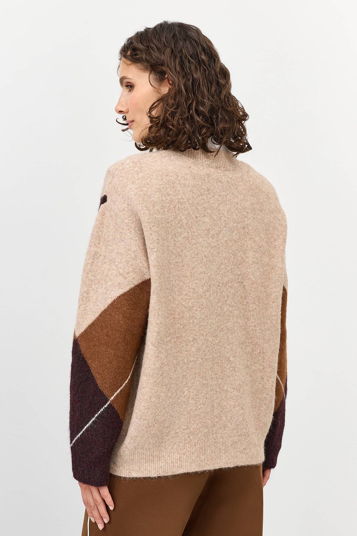 Свитер с узором "аргайл", 46