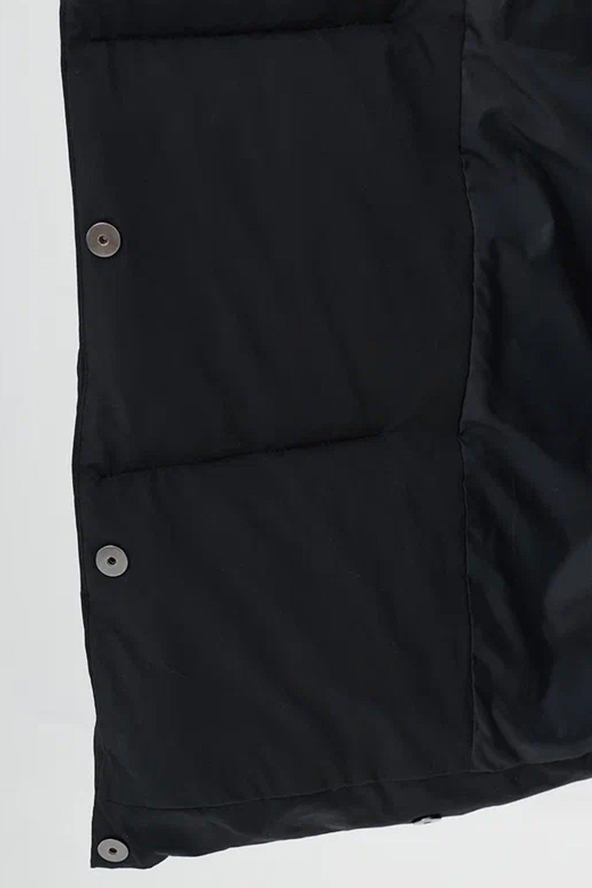 Пуховое пальто чёрного цвета с поясом, 50р