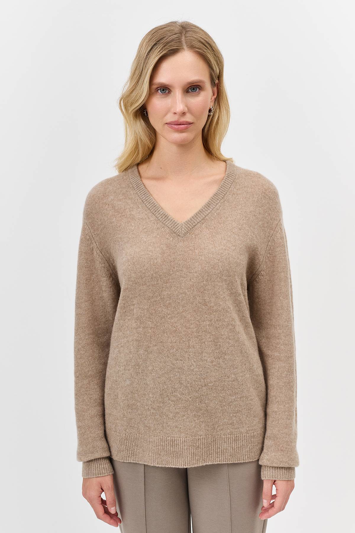 Лимитированная серия джемпер с V-образным вырезом из 100% кашемира и ремень, 42