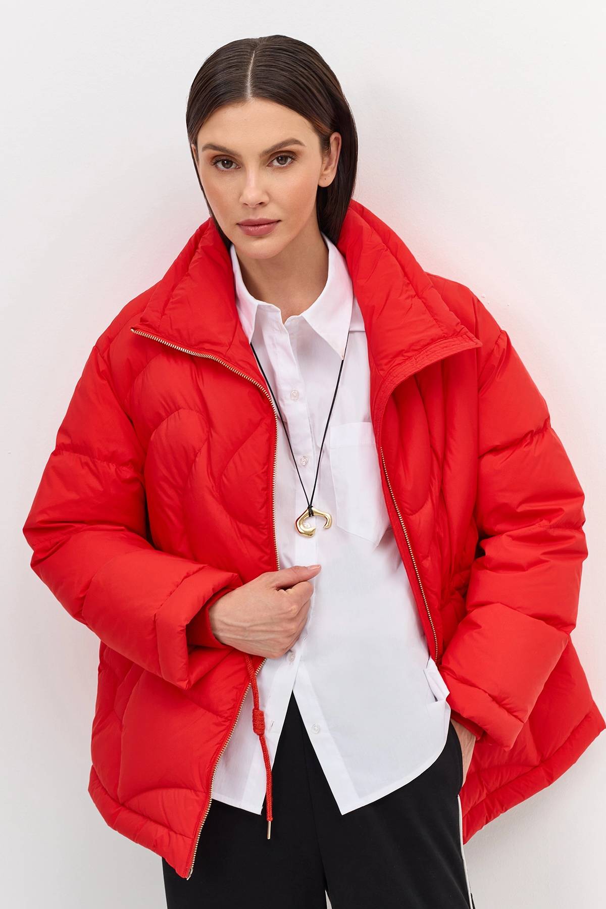 Лимитированная серия яркая красная куртка с палантином, 42