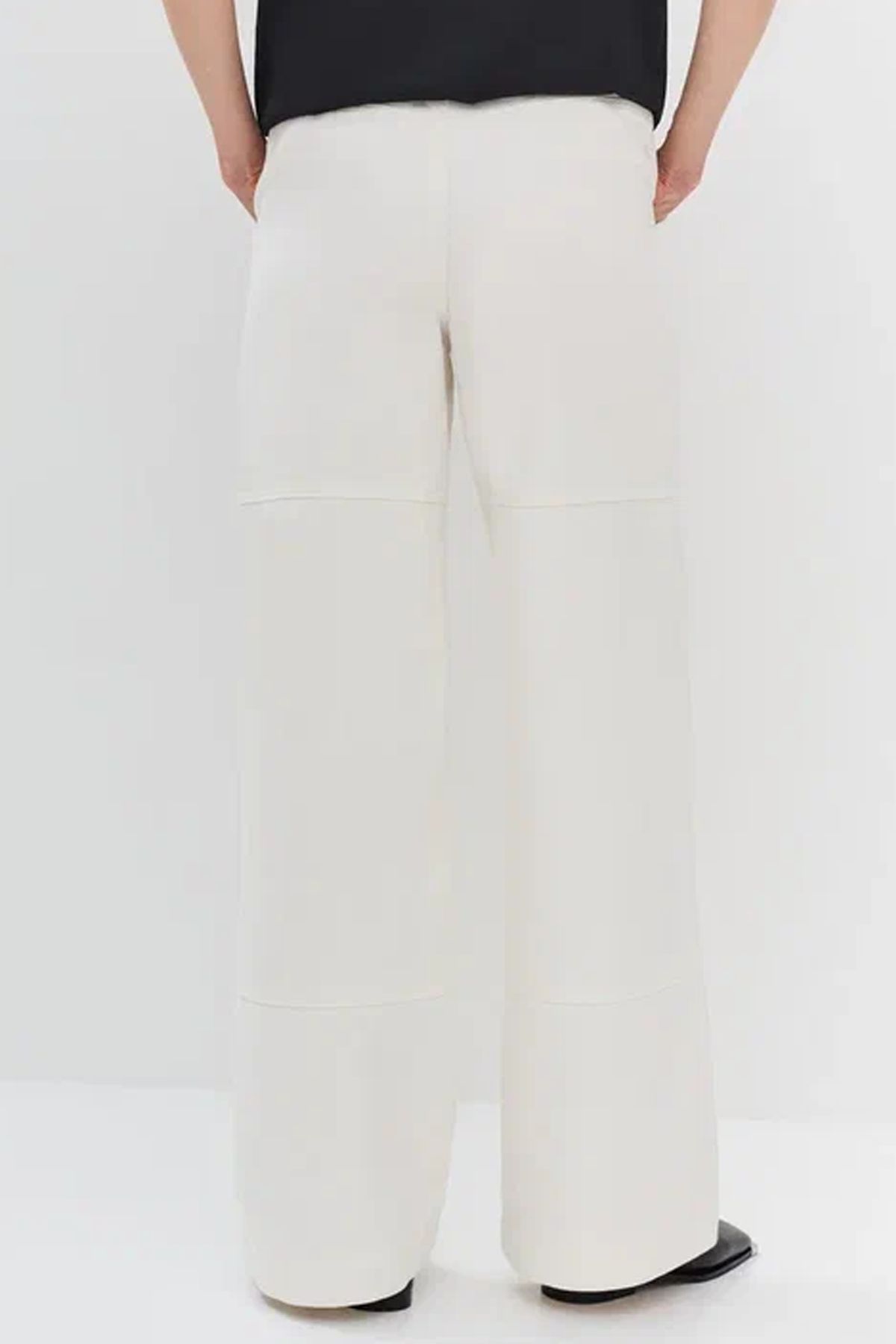 Классические белые джинсы, 40р