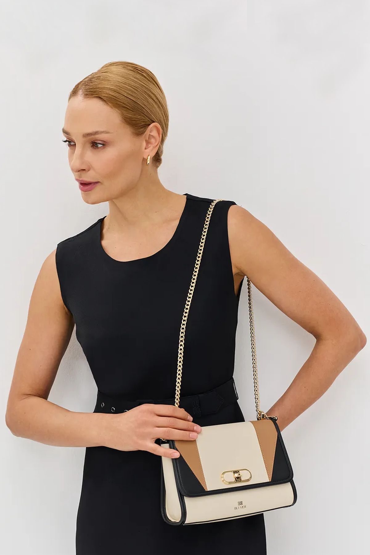 Кожаная сумка кроссбоди с клапаном с геометрическими контрастными деталями, One