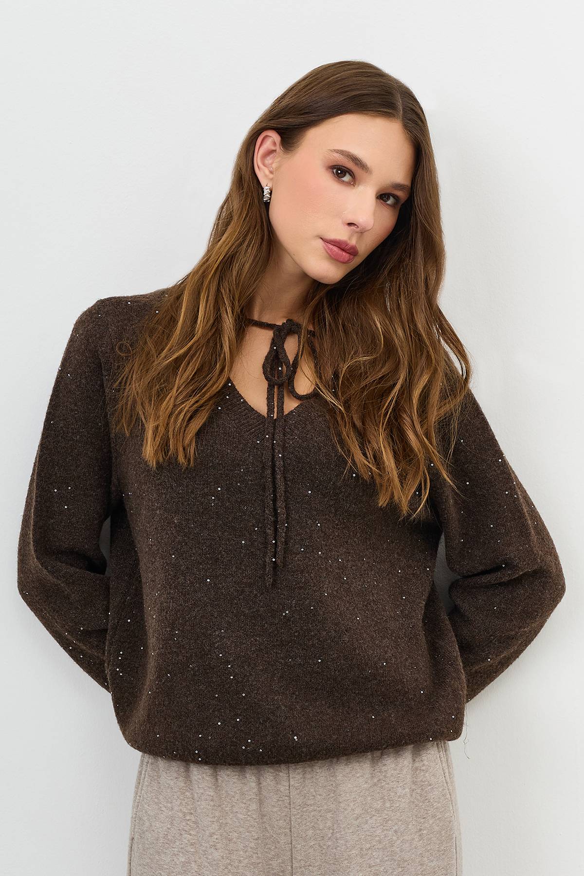 Коричневый джемпер с мерцающим люрексом, 42