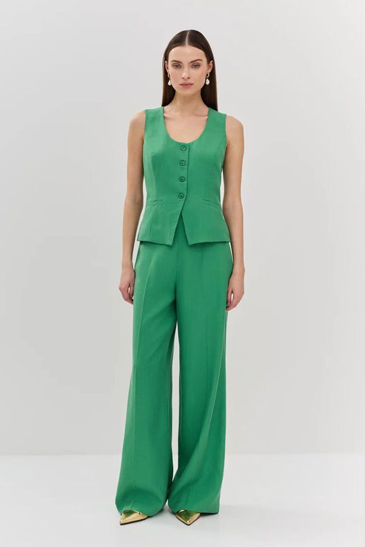 Жилетка с овальным вырезом горловины, 44р