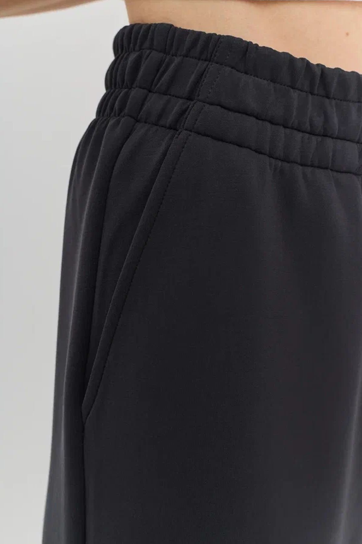 Брюки из смесового модала прямого силуэта в графитовом цвете, 52р