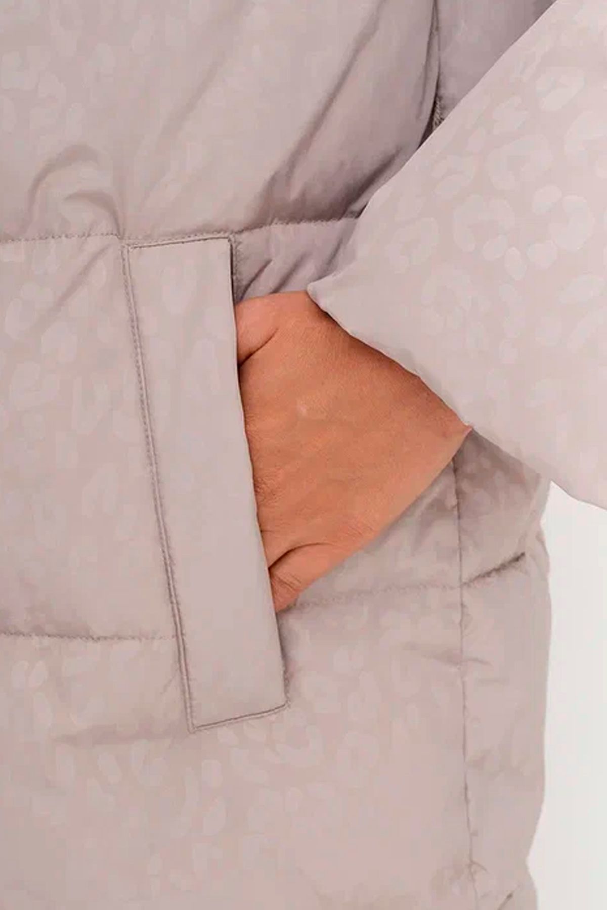 Пальто с анималистичным принтом, 46р