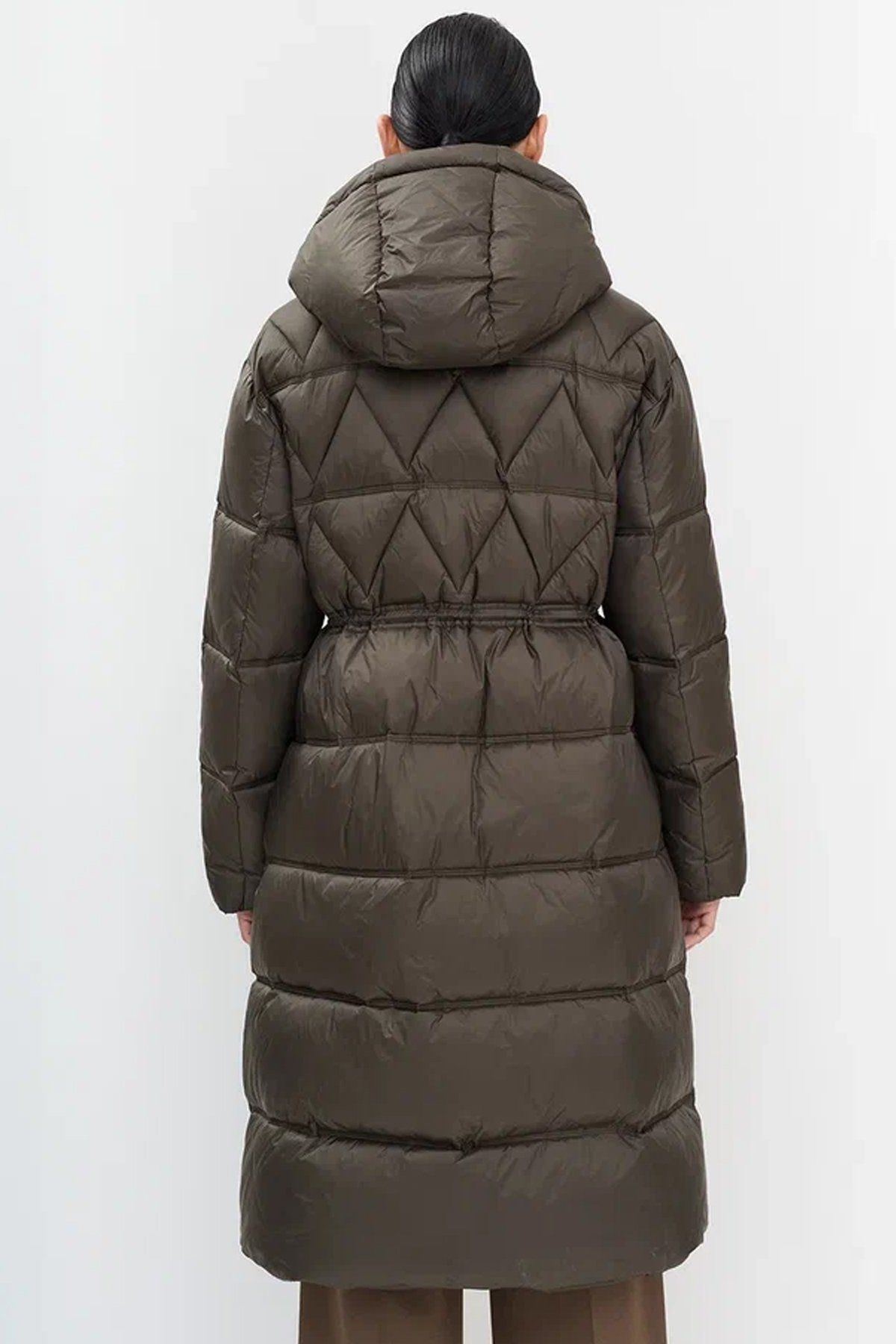 Удлиненное пальто с фигурной стежкой в цвете хаки, 46р