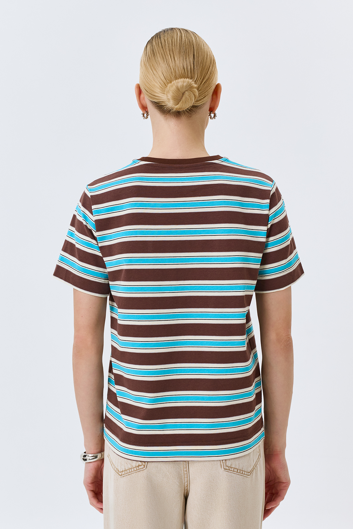 Яркая футболка в полоску из 100% хлопка, 48