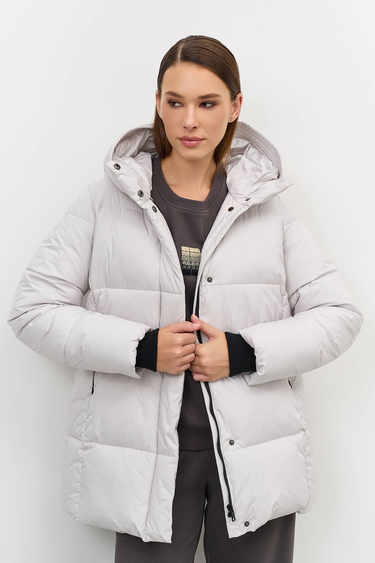 Лимитированная серия светлая удлиненная куртка с трикотажными манжетами с палантином, 42