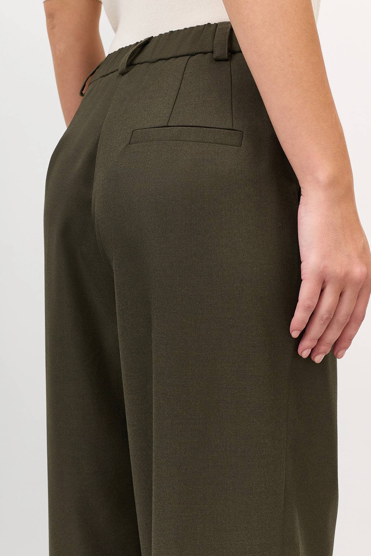 Лимитированная серия брюки палаццо из смесовой вискозы и ремень, 50