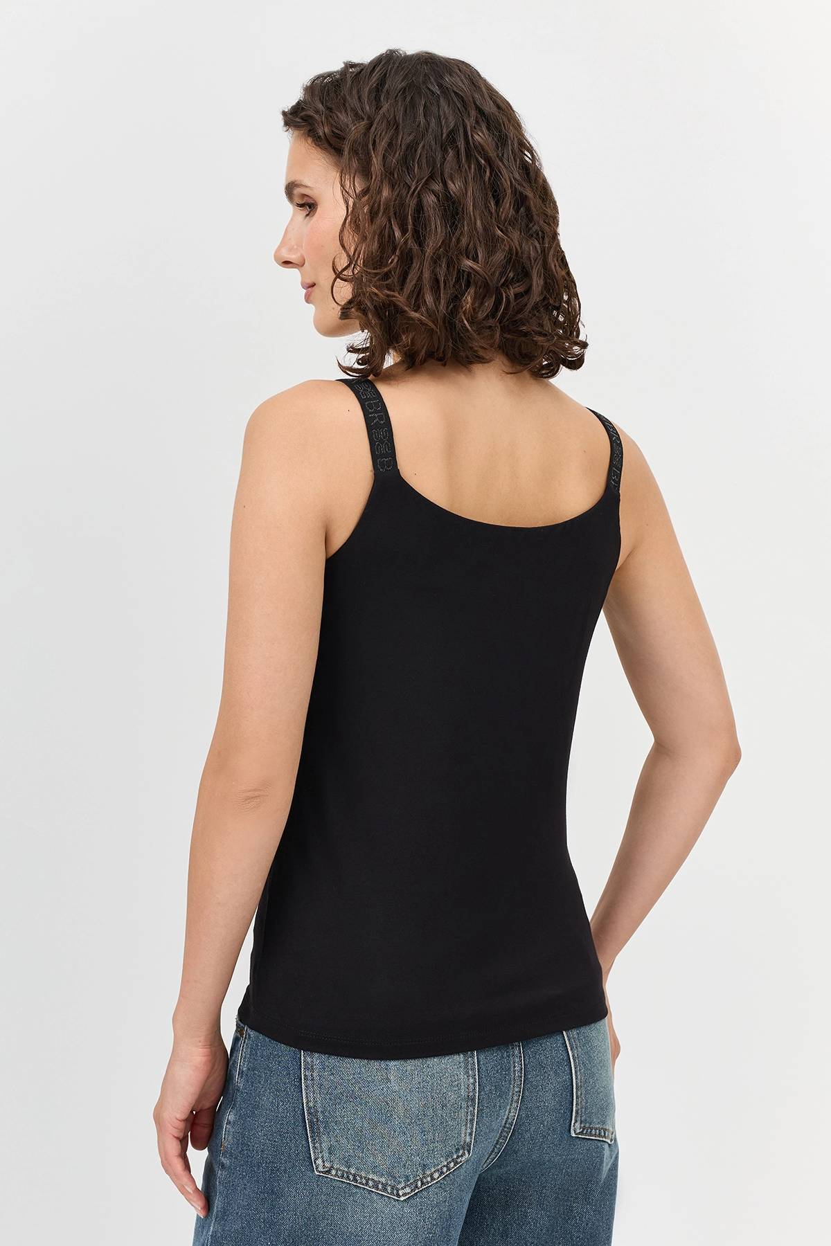 Топ с брендированными бретелями, 34